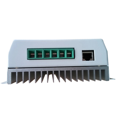 500W理性的なPWM 12V 24V 30A PWM太陽充満コントローラーLCDの表示