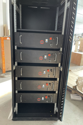 格子リチウム電池 システムを離れた外的な包装のリチウム蓄電池48V 96V 100AH 150AH