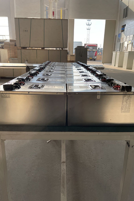 96V 100AH 200AHのリチウム隣酸塩電池細胞のBluetoothのリチウム電池の家の貯蔵