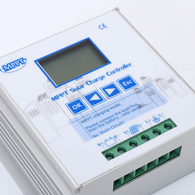 12V/24V 700W 20 Amp MPPT太陽充満コントローラーIP54 MPPTの電圧安定器