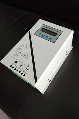24V 48V 1000W MPPTの風充満コントローラーLCDはMpptの雑種のコントローラーを表示する