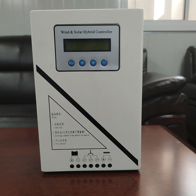 家の使用400W 800W 1000Wのための12V/24V/48V MPPTの風充満コントローラー